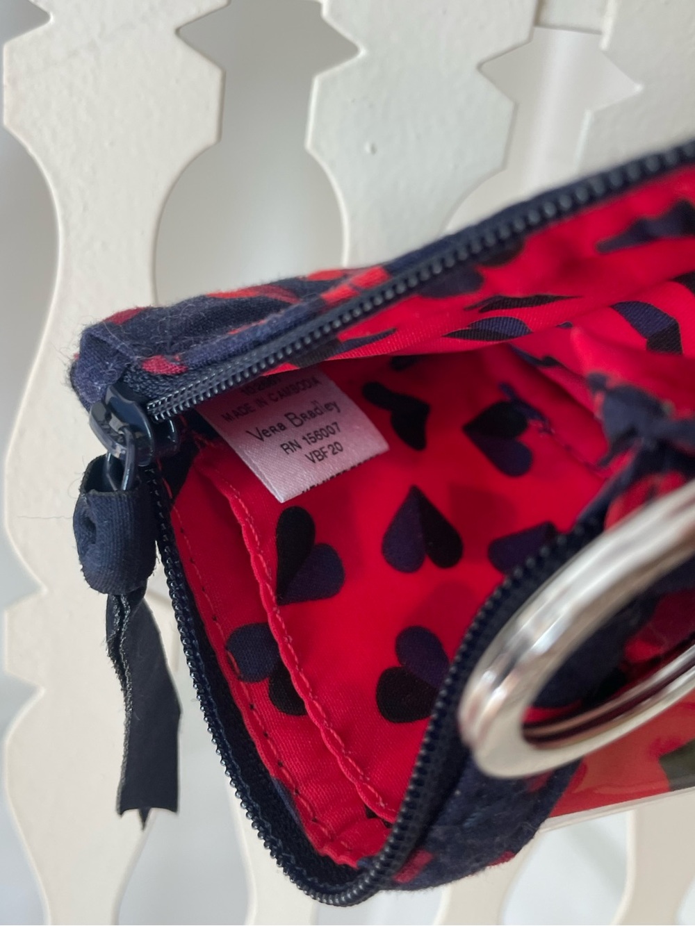 Vera Bradley ID Pouch keychain Wallet with Heart Motif - Picture 4 of 4